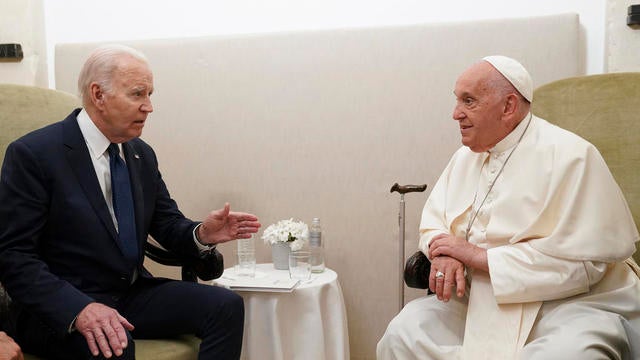 Biden Pope Francis 
