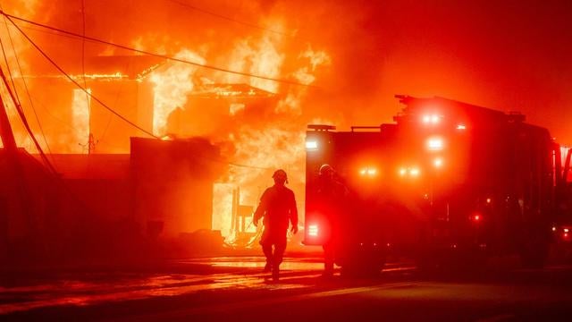 cbsn-fusion-evacuee-describes-los-angeles-wildfires-thumbnail.jpg 