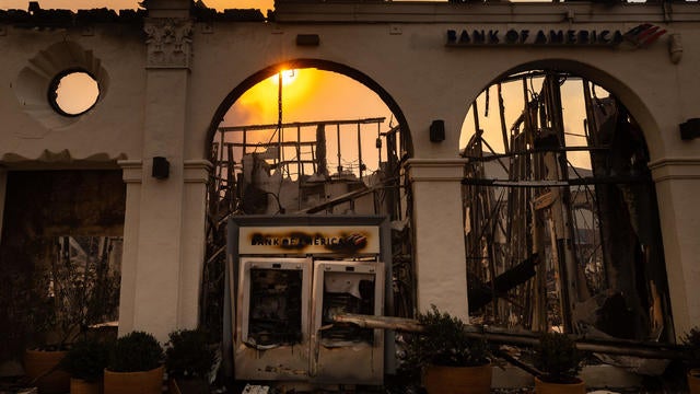 fire in palisades and malibu