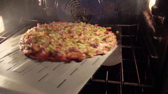crust-fund-pizza.png 